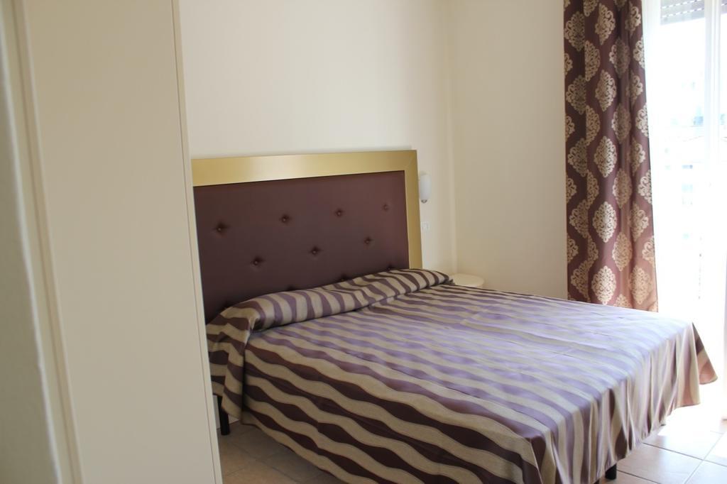 Hotel Marina ريميني الغرفة الصورة